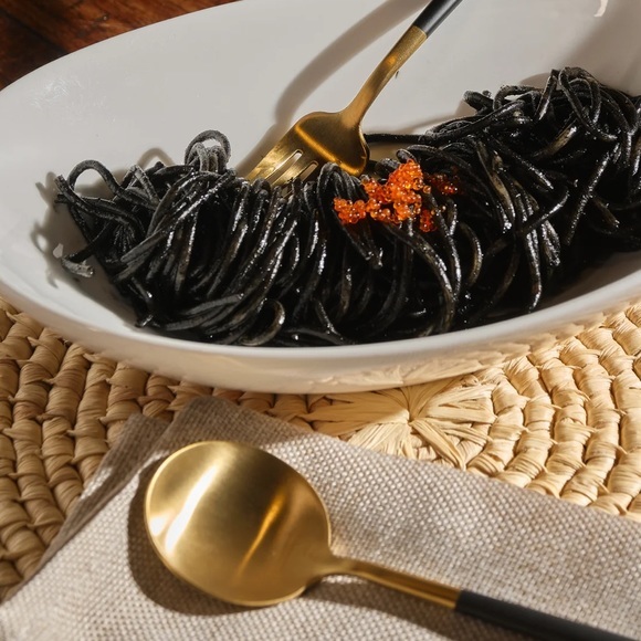 24-Piece Gold Silverware Set Gold Utensils Set for 6, Gold Spoons and Fork NEW - Picture 4 of 15